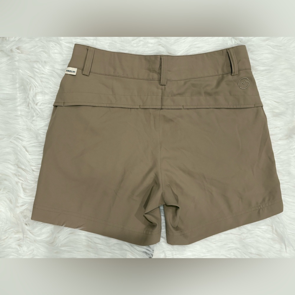 Magellan Outdoors Women's Brown Cargo Shorts Size XS - Picture 2 of 10